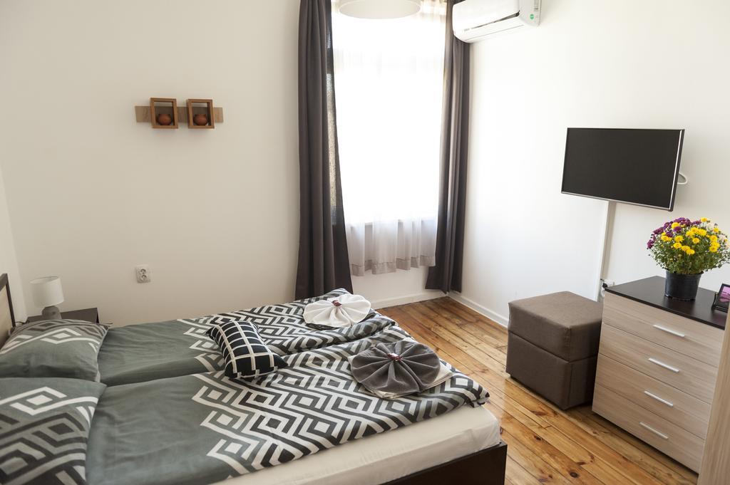 Graf Ignatiev - 3Br Apart Sofia Luaran gambar