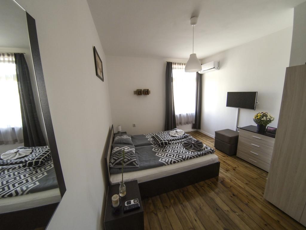 Graf Ignatiev - 3Br Apart Sofia Luaran gambar