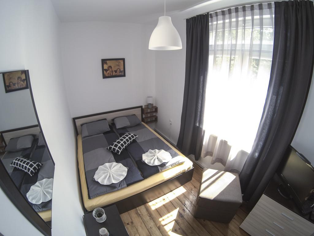 Graf Ignatiev - 3Br Apart Sofia Luaran gambar
